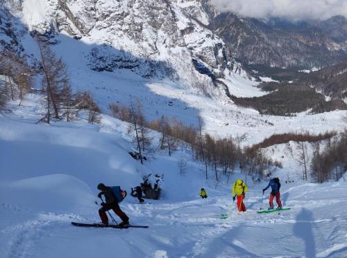 2f_Škola planinarskog skijanja Pazinka